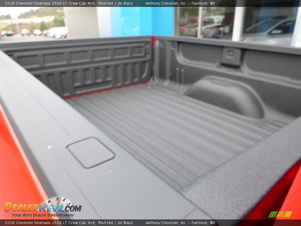 2018 Chevrolet Silverado 1500 LT Crew Cab 4x4 Red Hot / Jet Black Photo #12
