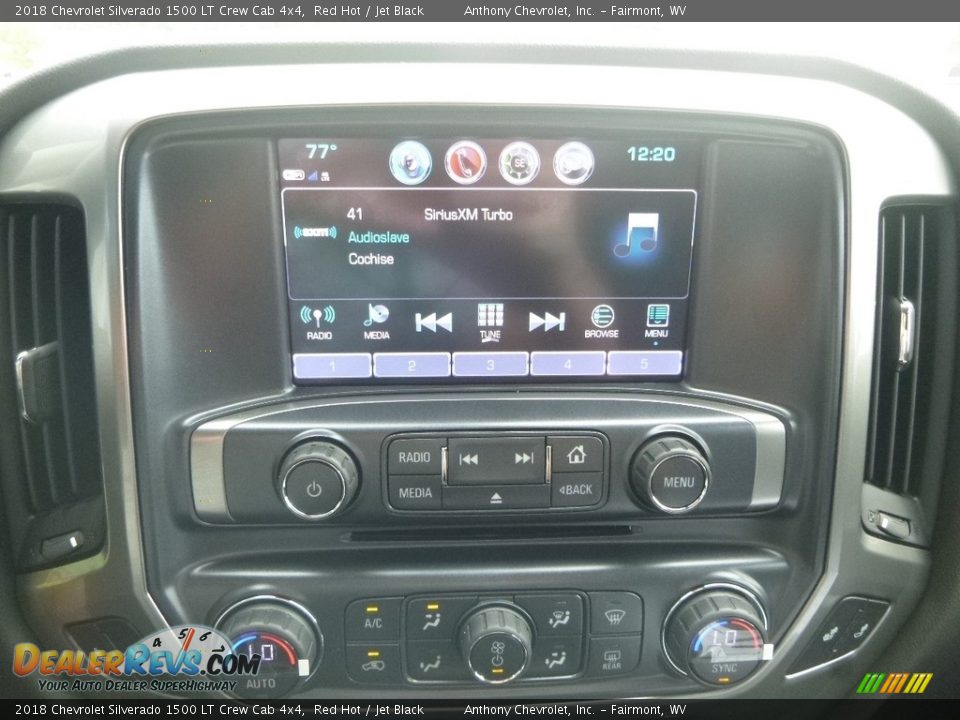 2018 Chevrolet Silverado 1500 LT Crew Cab 4x4 Red Hot / Jet Black Photo #16