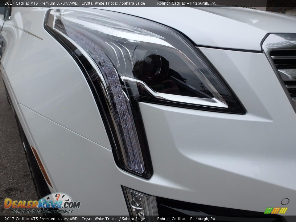 2017 Cadillac XT5 Premium Luxury AWD Crystal White Tricoat / Sahara Beige Photo #10