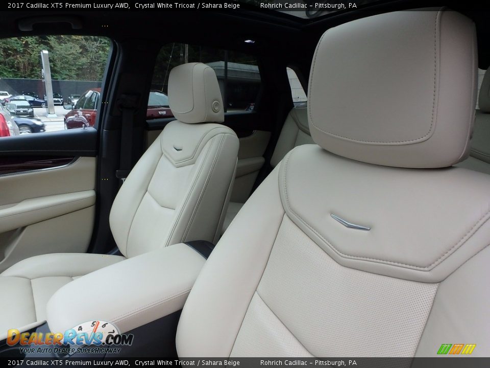 2017 Cadillac XT5 Premium Luxury AWD Crystal White Tricoat / Sahara Beige Photo #17