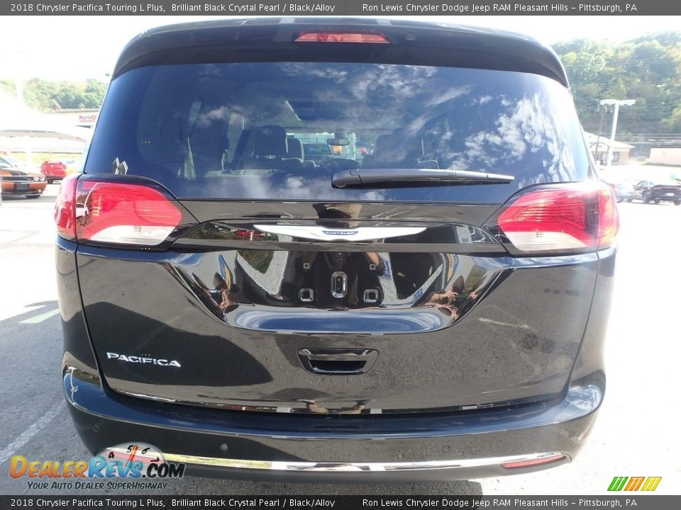 2018 Chrysler Pacifica Touring L Plus Brilliant Black Crystal Pearl / Black/Alloy Photo #4