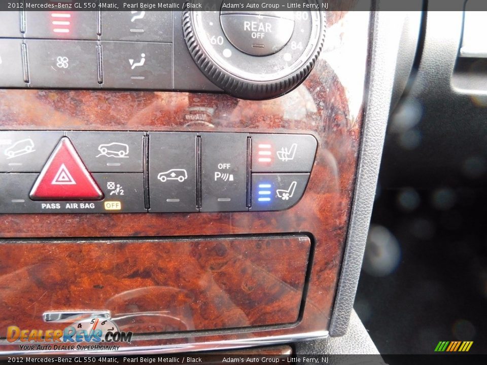 2012 Mercedes-Benz GL 550 4Matic Pearl Beige Metallic / Black Photo #20