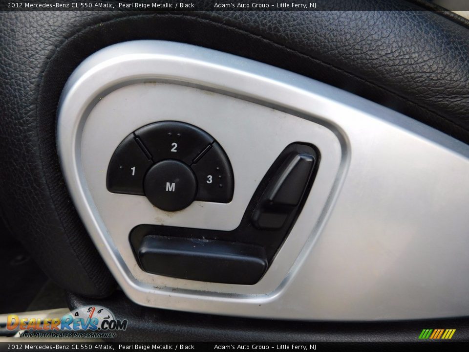 2012 Mercedes-Benz GL 550 4Matic Pearl Beige Metallic / Black Photo #25