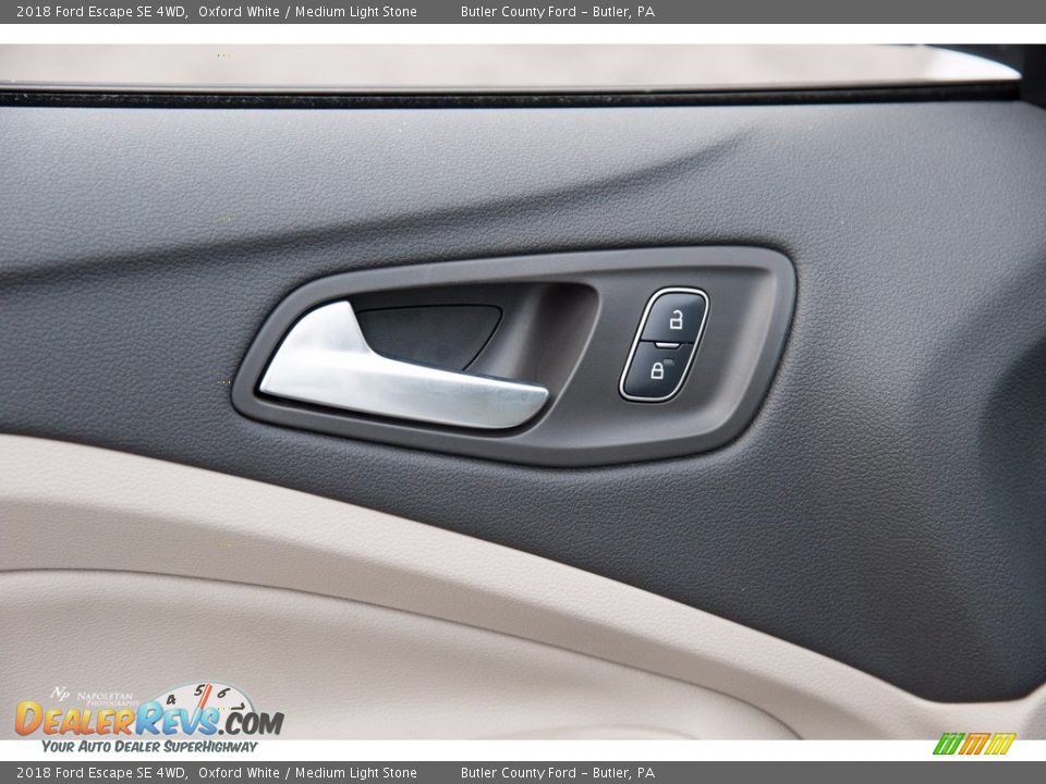 2018 Ford Escape SE 4WD Oxford White / Medium Light Stone Photo #5
