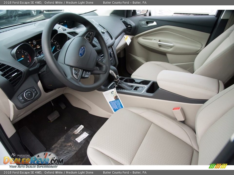 2018 Ford Escape SE 4WD Oxford White / Medium Light Stone Photo #6