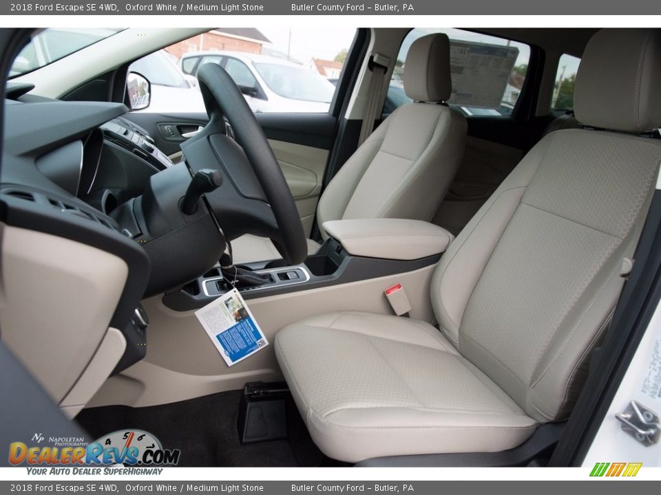 2018 Ford Escape SE 4WD Oxford White / Medium Light Stone Photo #7