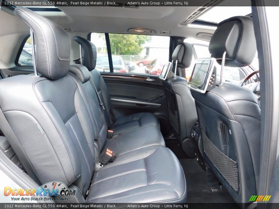 2012 Mercedes-Benz GL 550 4Matic Pearl Beige Metallic / Black Photo #36