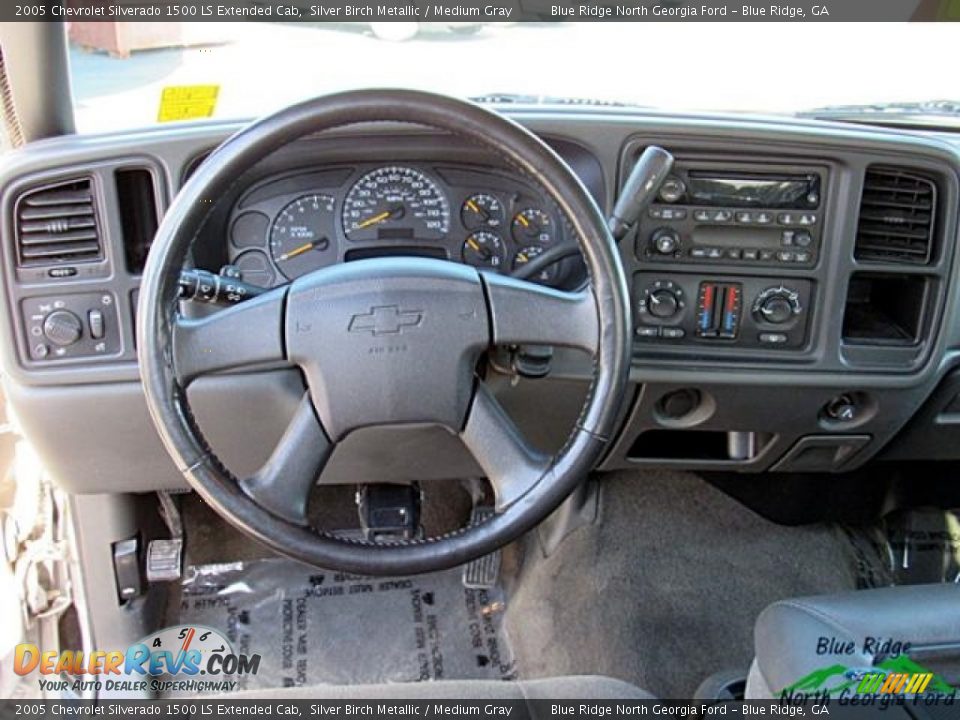 2005 Chevrolet Silverado 1500 LS Extended Cab Silver Birch Metallic / Medium Gray Photo #16