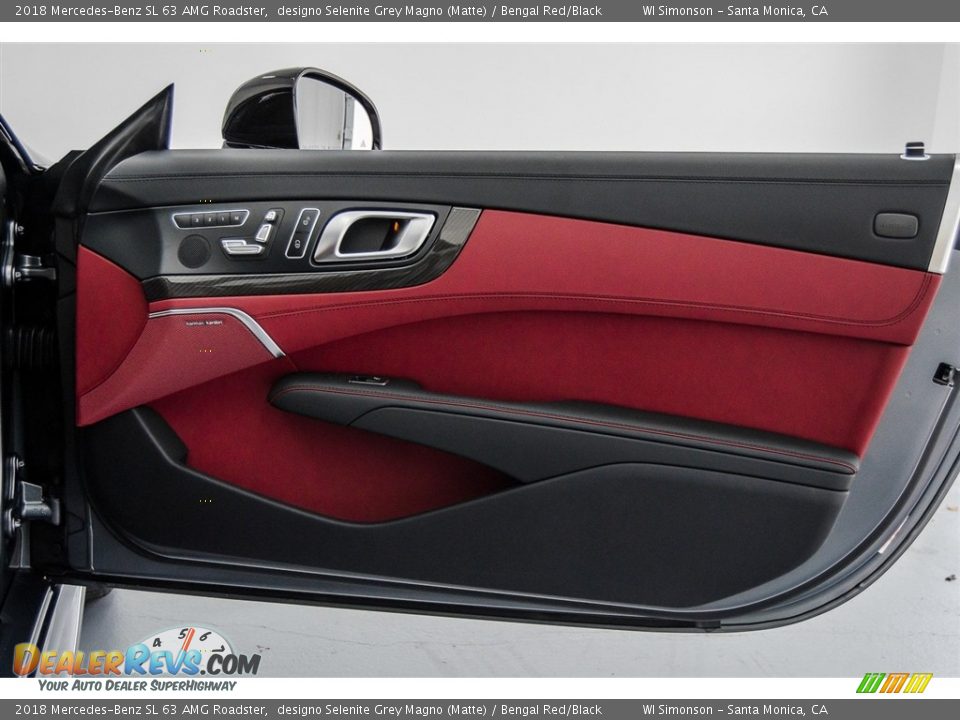 Door Panel of 2018 Mercedes-Benz SL 63 AMG Roadster Photo #29
