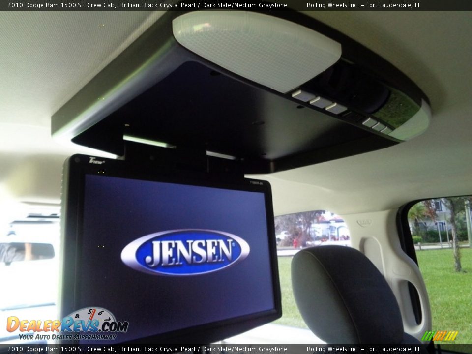 2010 Dodge Ram 1500 ST Crew Cab Brilliant Black Crystal Pearl / Dark Slate/Medium Graystone Photo #4