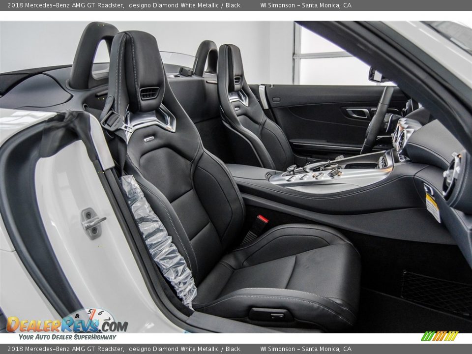Front Seat of 2018 Mercedes-Benz AMG GT Roadster Photo #11