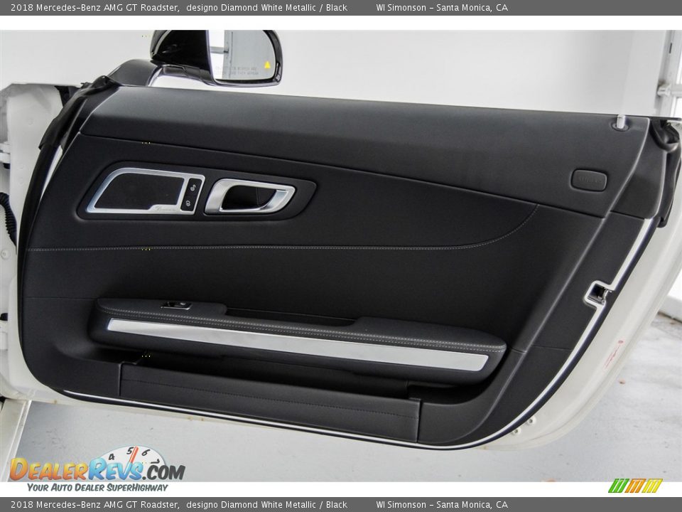Door Panel of 2018 Mercedes-Benz AMG GT Roadster Photo #21