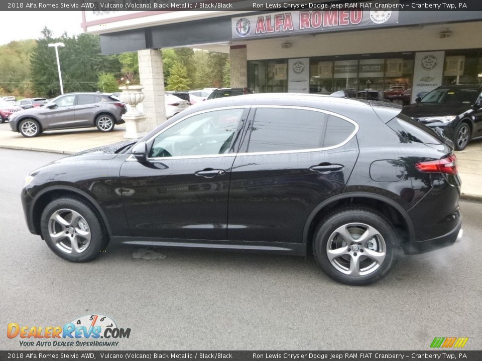 2018 Alfa Romeo Stelvio AWD Vulcano (Volcano) Black Metallic / Black/Black Photo #3