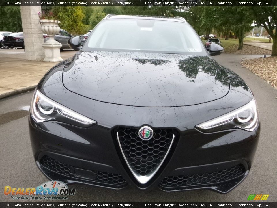2018 Alfa Romeo Stelvio AWD Vulcano (Volcano) Black Metallic / Black/Black Photo #12