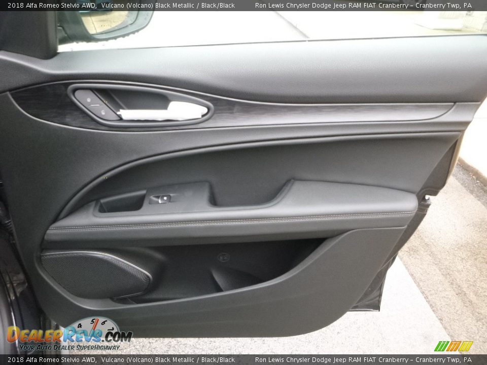 2018 Alfa Romeo Stelvio AWD Vulcano (Volcano) Black Metallic / Black/Black Photo #14