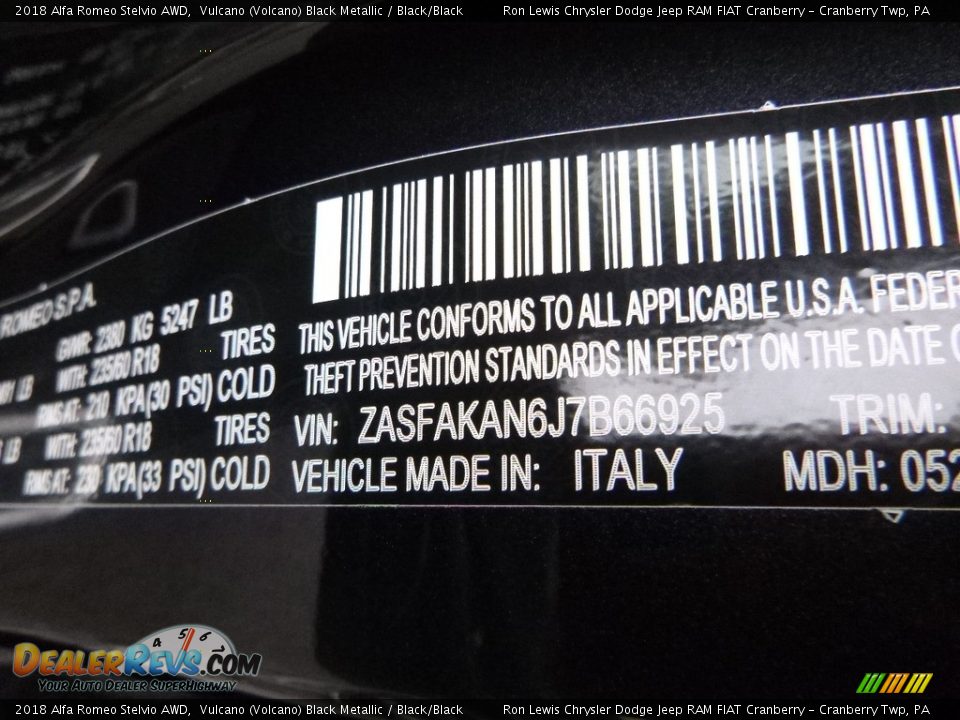 2018 Alfa Romeo Stelvio AWD Vulcano (Volcano) Black Metallic / Black/Black Photo #22