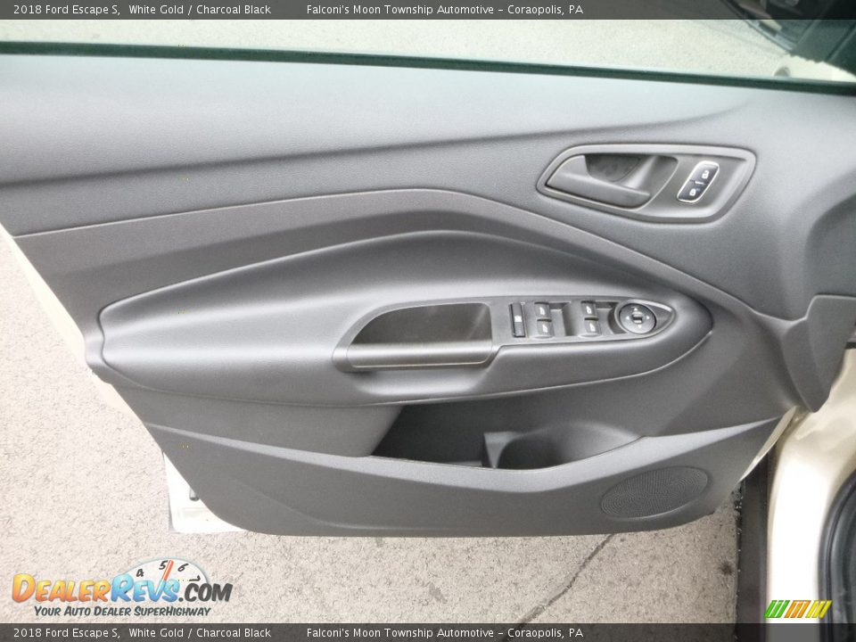 Door Panel of 2018 Ford Escape S Photo #12
