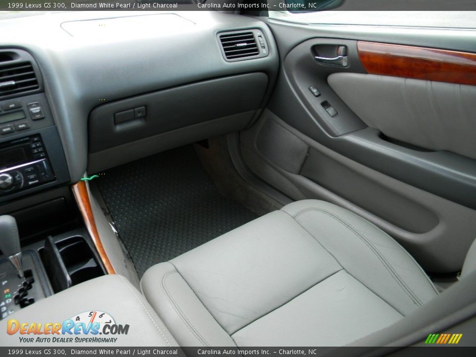 1999 Lexus GS 300 Diamond White Pearl / Light Charcoal Photo #14