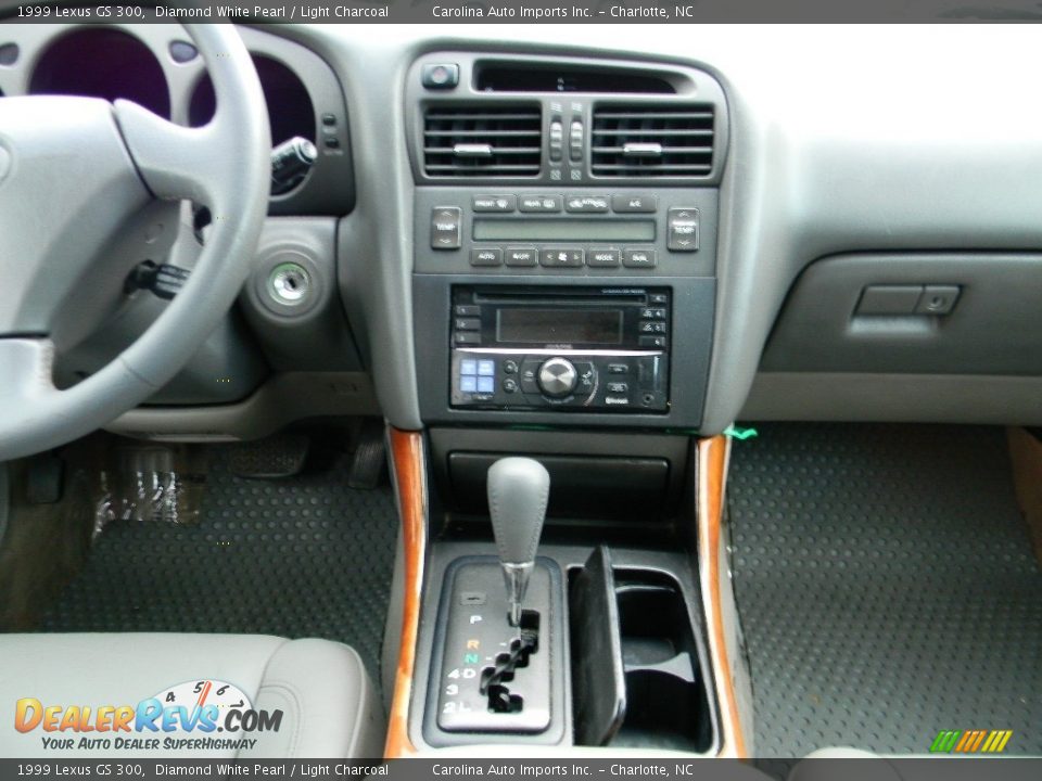 1999 Lexus GS 300 Diamond White Pearl / Light Charcoal Photo #15
