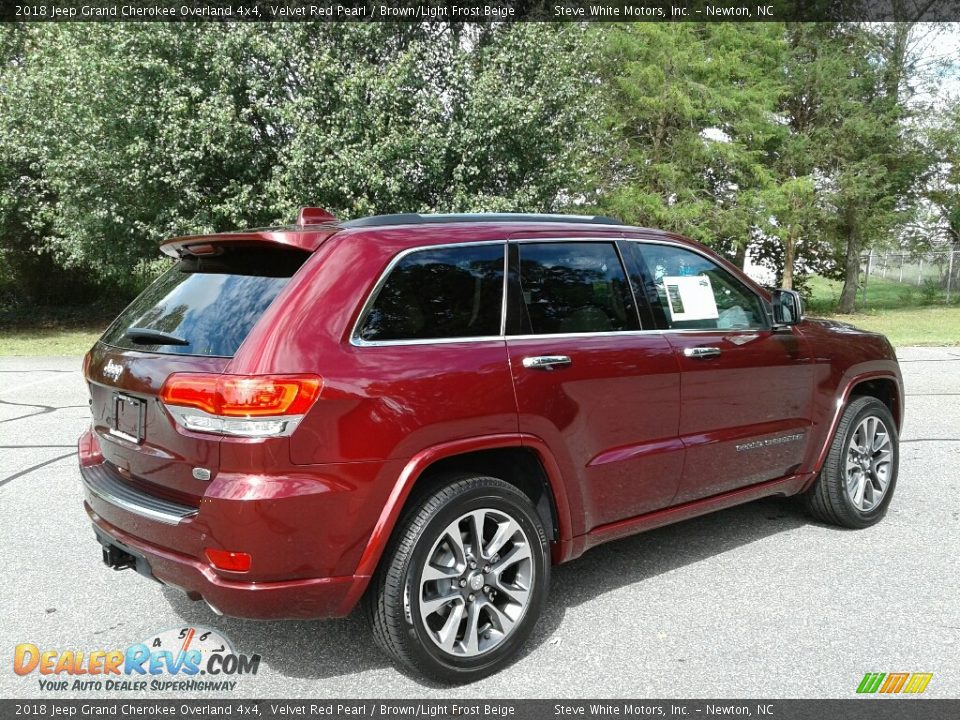 2018 Jeep Grand Cherokee Overland 4x4 Velvet Red Pearl / Brown/Light Frost Beige Photo #6
