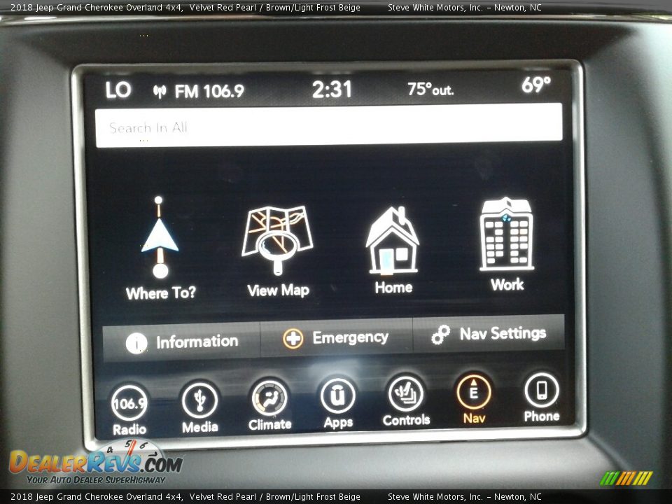 2018 Jeep Grand Cherokee Overland 4x4 Velvet Red Pearl / Brown/Light Frost Beige Photo #25
