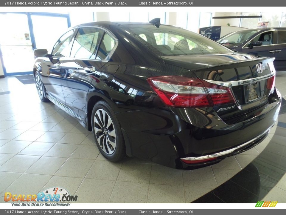 2017 Honda Accord Hybrid Touring Sedan Crystal Black Pearl / Black Photo #2