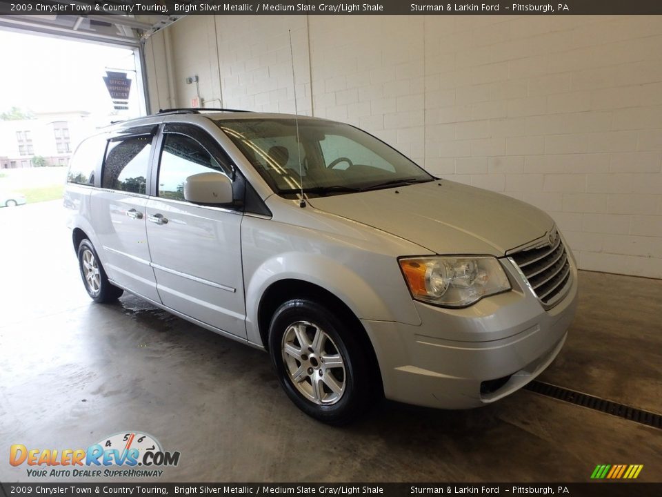 2009 Chrysler Town & Country Touring Bright Silver Metallic / Medium Slate Gray/Light Shale Photo #1