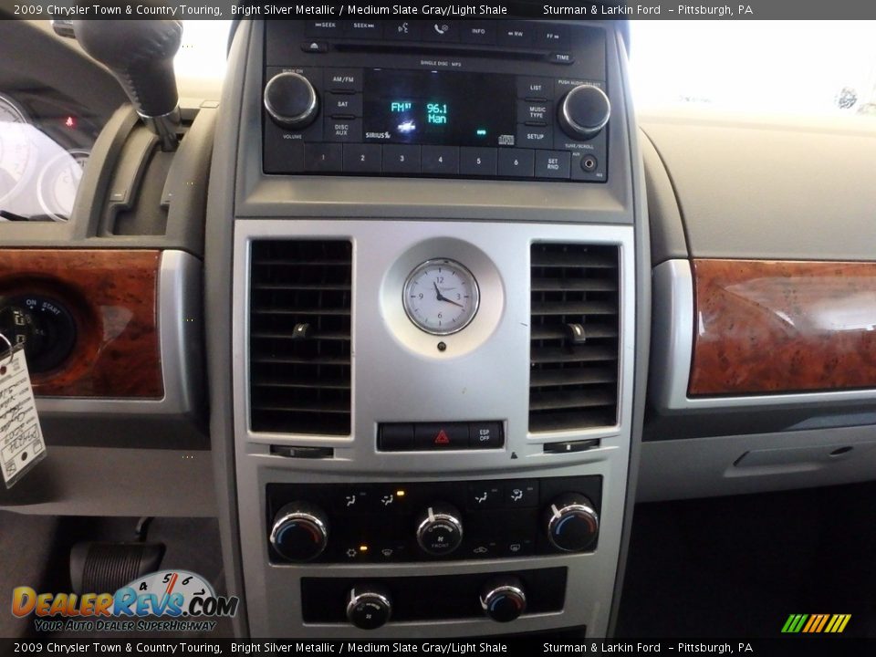 2009 Chrysler Town & Country Touring Bright Silver Metallic / Medium Slate Gray/Light Shale Photo #14
