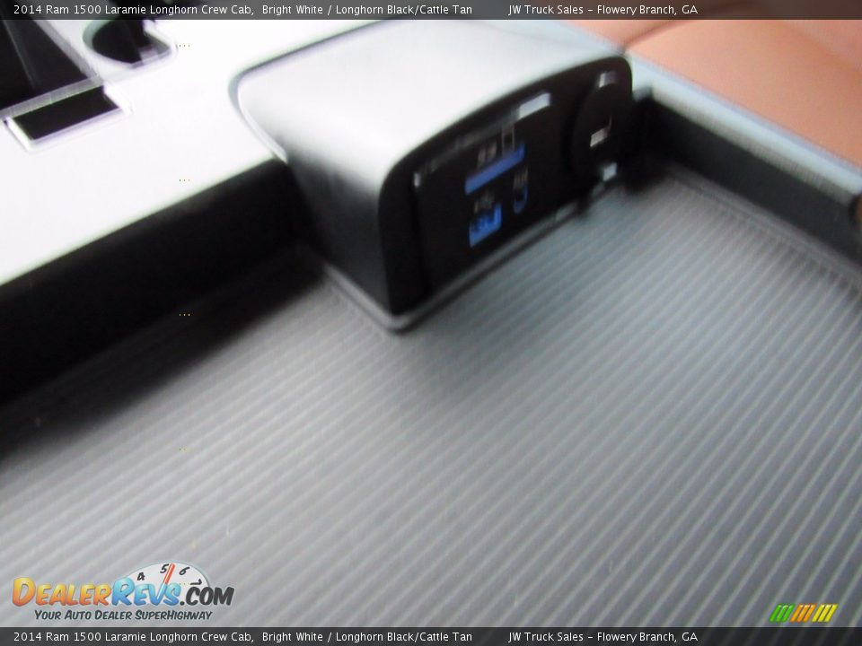 2014 Ram 1500 Laramie Longhorn Crew Cab Bright White / Longhorn Black/Cattle Tan Photo #31