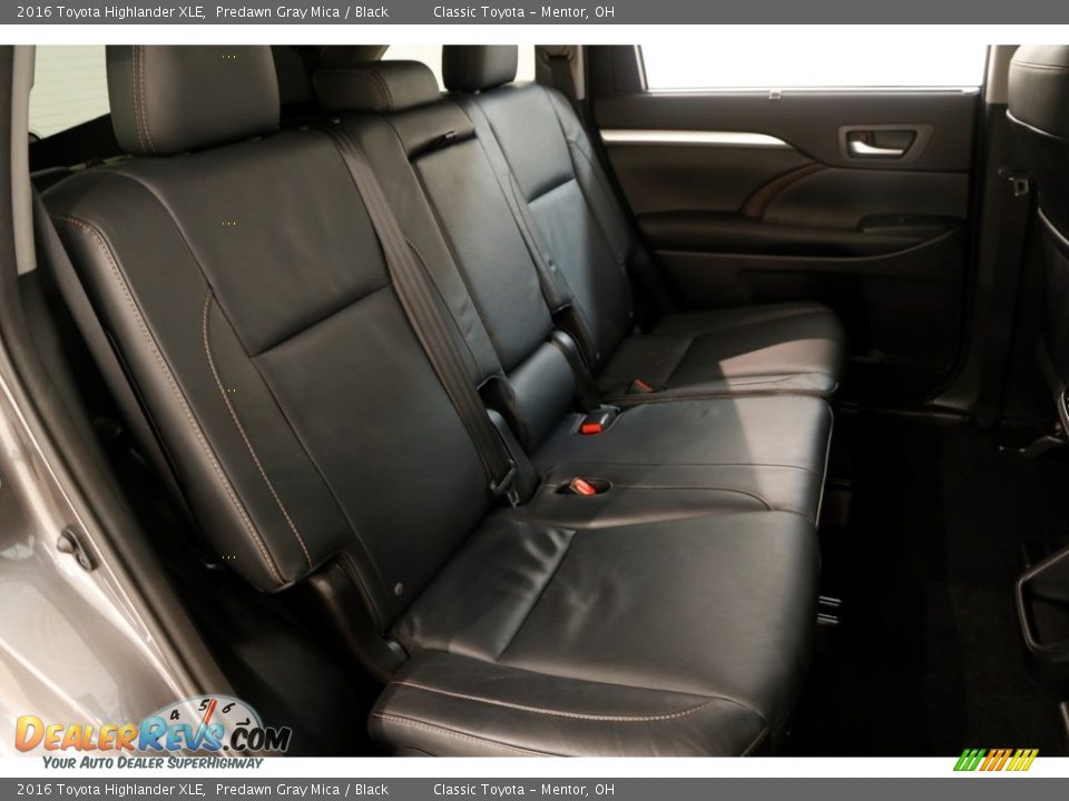 2016 Toyota Highlander XLE Predawn Gray Mica / Black Photo #16