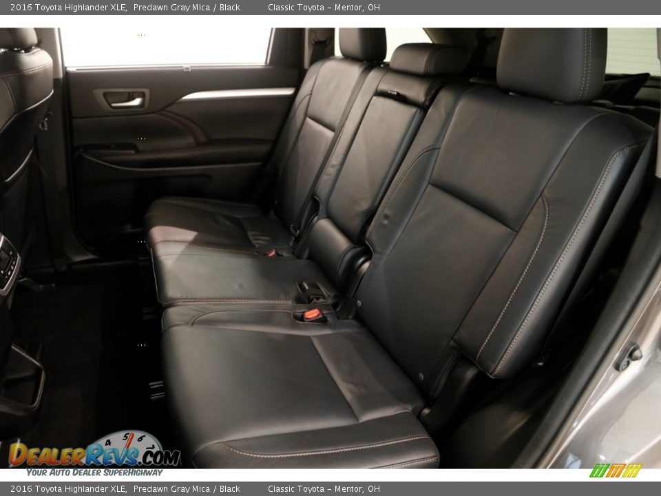 2016 Toyota Highlander XLE Predawn Gray Mica / Black Photo #17