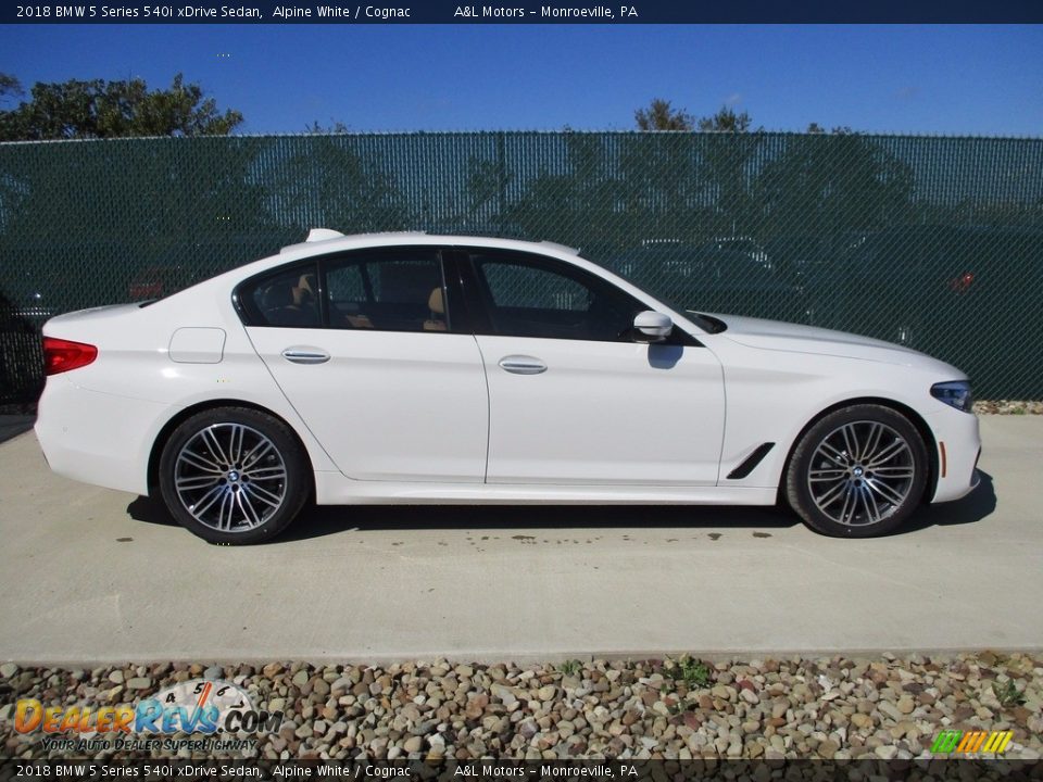 2018 BMW 5 Series 540i xDrive Sedan Alpine White / Cognac Photo #2