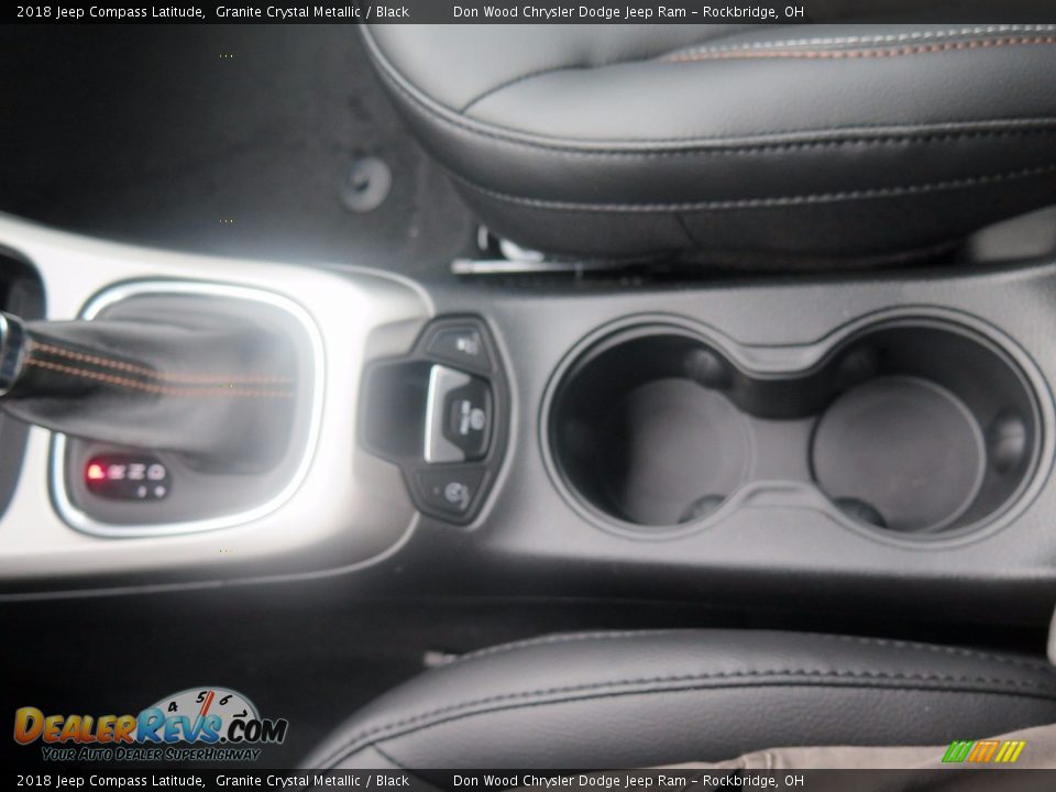 2018 Jeep Compass Latitude Granite Crystal Metallic / Black Photo #12