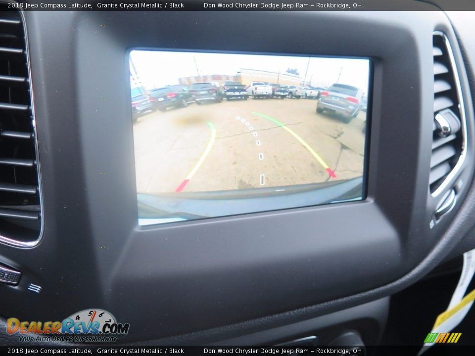 2018 Jeep Compass Latitude Granite Crystal Metallic / Black Photo #24