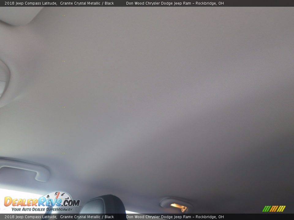 2018 Jeep Compass Latitude Granite Crystal Metallic / Black Photo #25