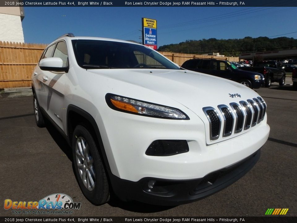 2018 Jeep Cherokee Latitude Plus 4x4 Bright White / Black Photo #7