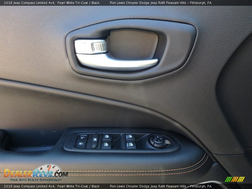2018 Jeep Compass Limited 4x4 Pearl White Tri–Coat / Black Photo #13