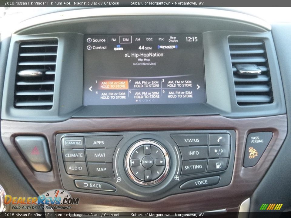 Controls of 2018 Nissan Pathfinder Platinum 4x4 Photo #19