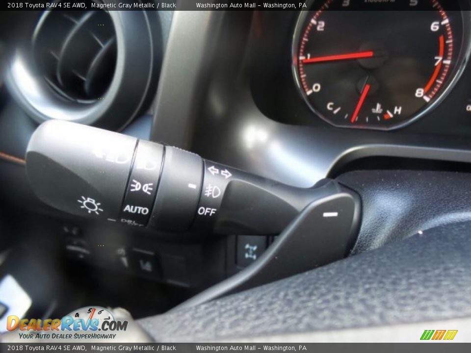 Controls of 2018 Toyota RAV4 SE AWD Photo #30