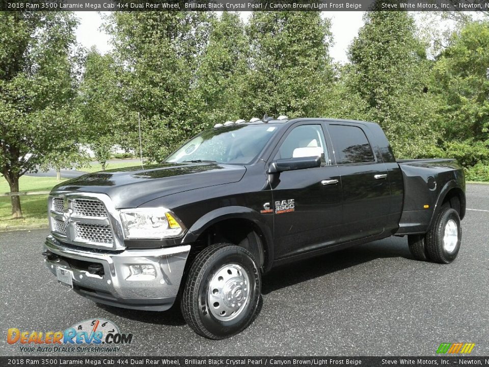 Front 3/4 View of 2018 Ram 3500 Laramie Mega Cab 4x4 Dual Rear Wheel Photo #2