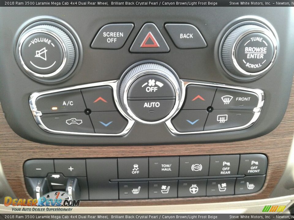 2018 Ram 3500 Laramie Mega Cab 4x4 Dual Rear Wheel Brilliant Black Crystal Pearl / Canyon Brown/Light Frost Beige Photo #28