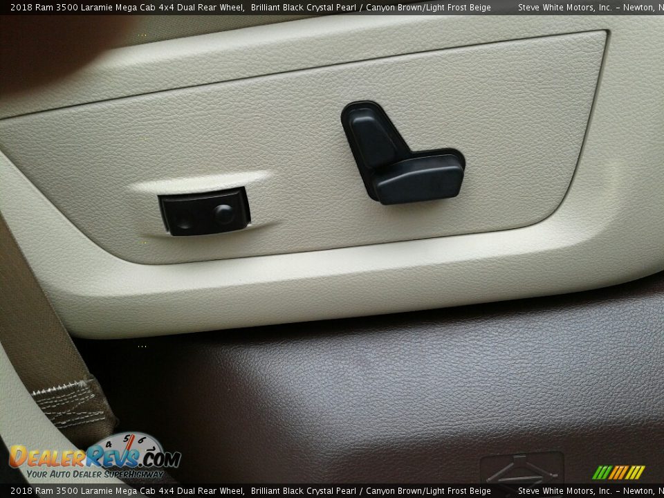 2018 Ram 3500 Laramie Mega Cab 4x4 Dual Rear Wheel Brilliant Black Crystal Pearl / Canyon Brown/Light Frost Beige Photo #34