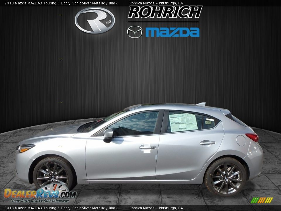 2018 Mazda MAZDA3 Touring 5 Door Sonic Silver Metallic / Black Photo #3