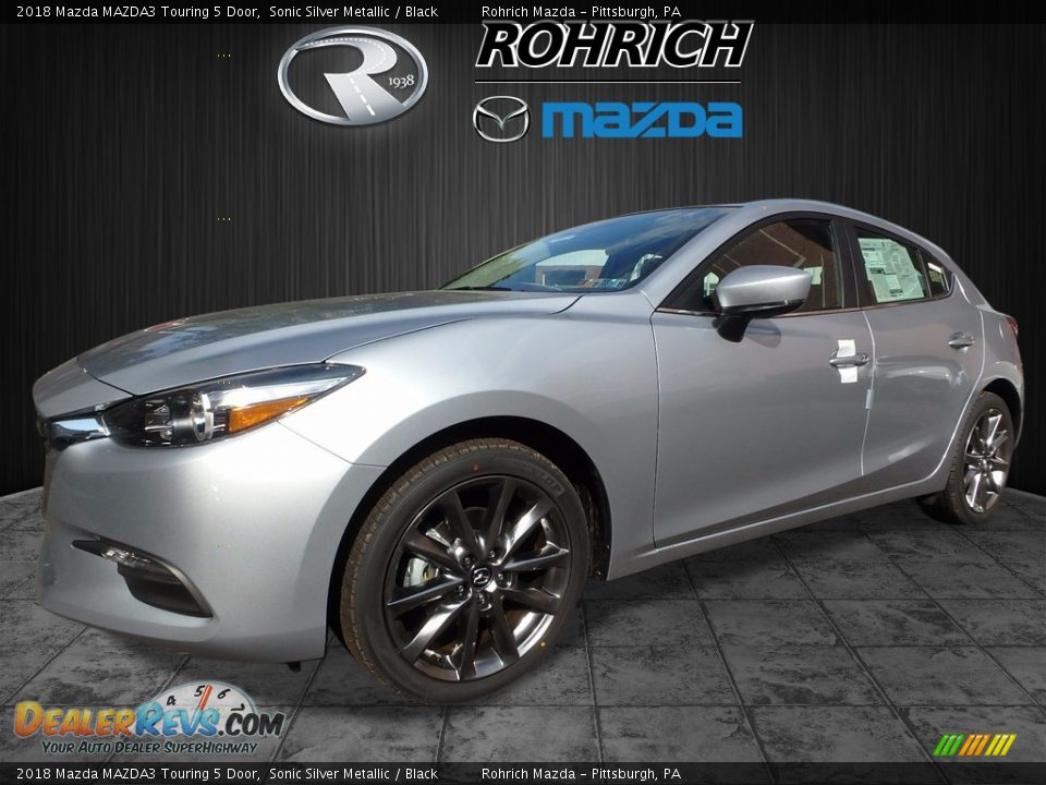 2018 Mazda MAZDA3 Touring 5 Door Sonic Silver Metallic / Black Photo #4