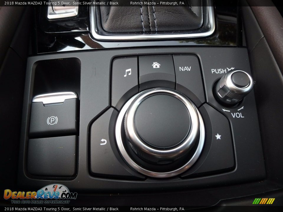 2018 Mazda MAZDA3 Touring 5 Door Sonic Silver Metallic / Black Photo #13