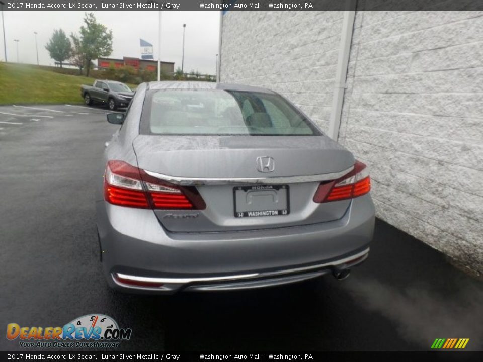 2017 Honda Accord LX Sedan Lunar Silver Metallic / Gray Photo #7