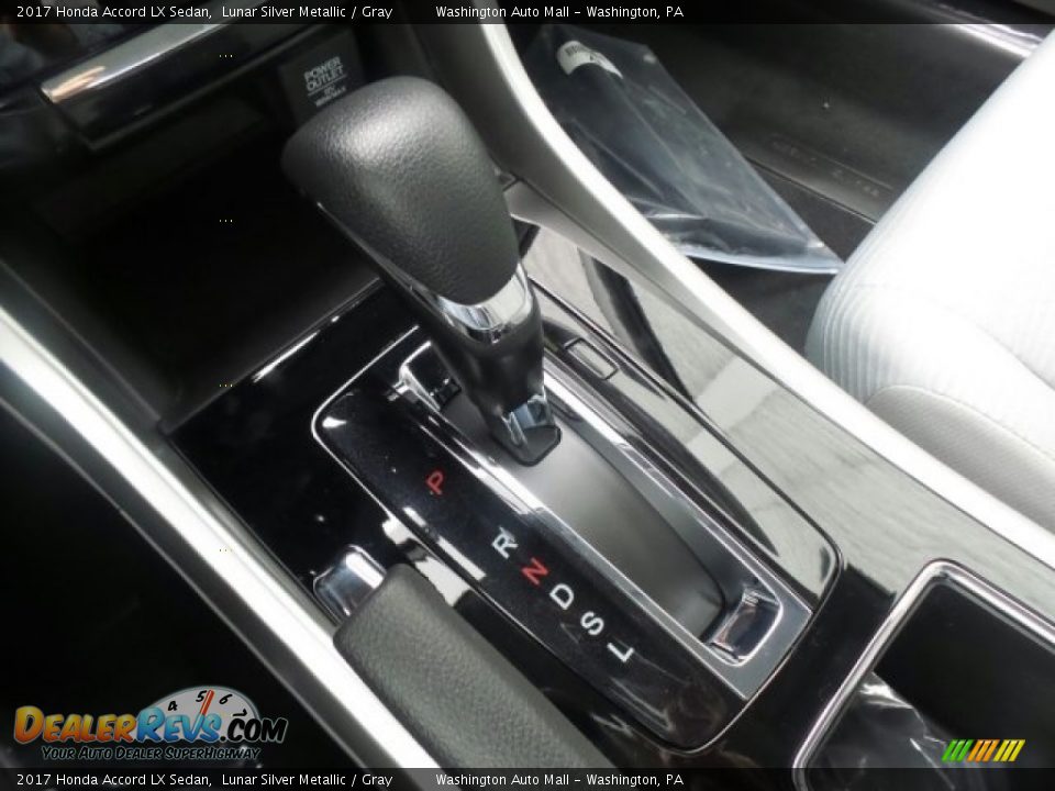 2017 Honda Accord LX Sedan Lunar Silver Metallic / Gray Photo #25
