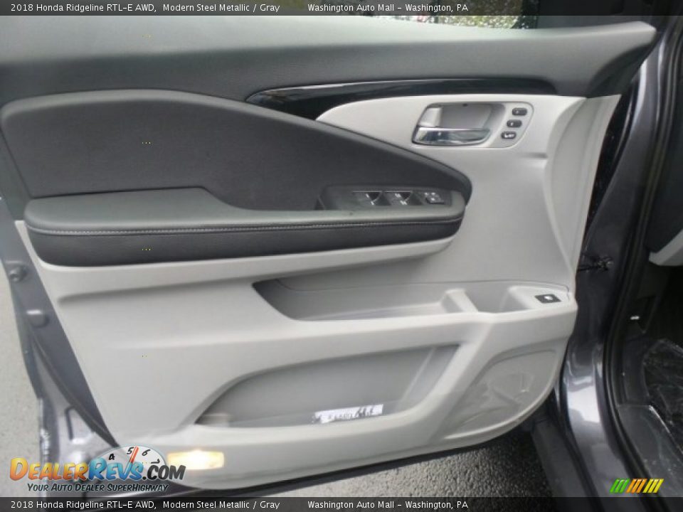 Door Panel of 2018 Honda Ridgeline RTL-E AWD Photo #15