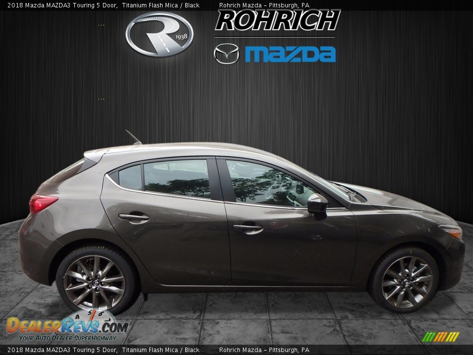 2018 Mazda MAZDA3 Touring 5 Door Titanium Flash Mica / Black Photo #2