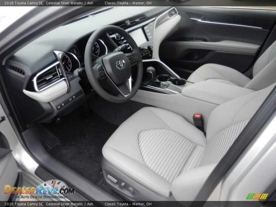 2018 Toyota Camry SE Celestial Silver Metallic / Ash Photo #3